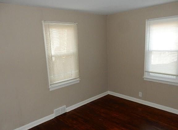 5th image of 5533 Sunbury Ave
