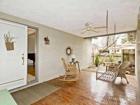 5th image of 109 Heischman Ave