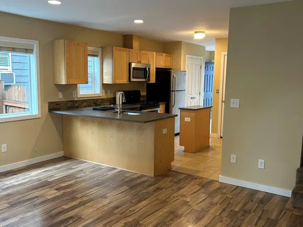 10415 NE 5th Cir, Vancouver, WA 98664