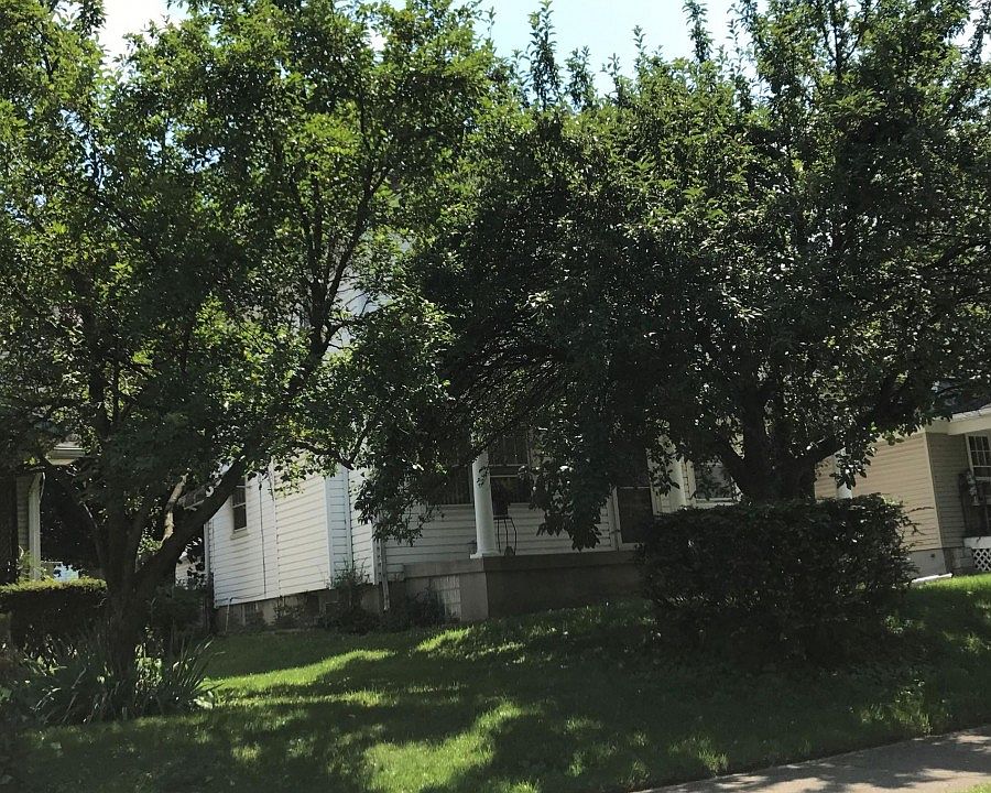 2nd image of 318 Knecht Dr
