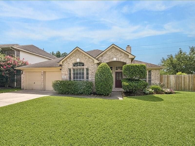 1st image of 20922 Deauville Dr