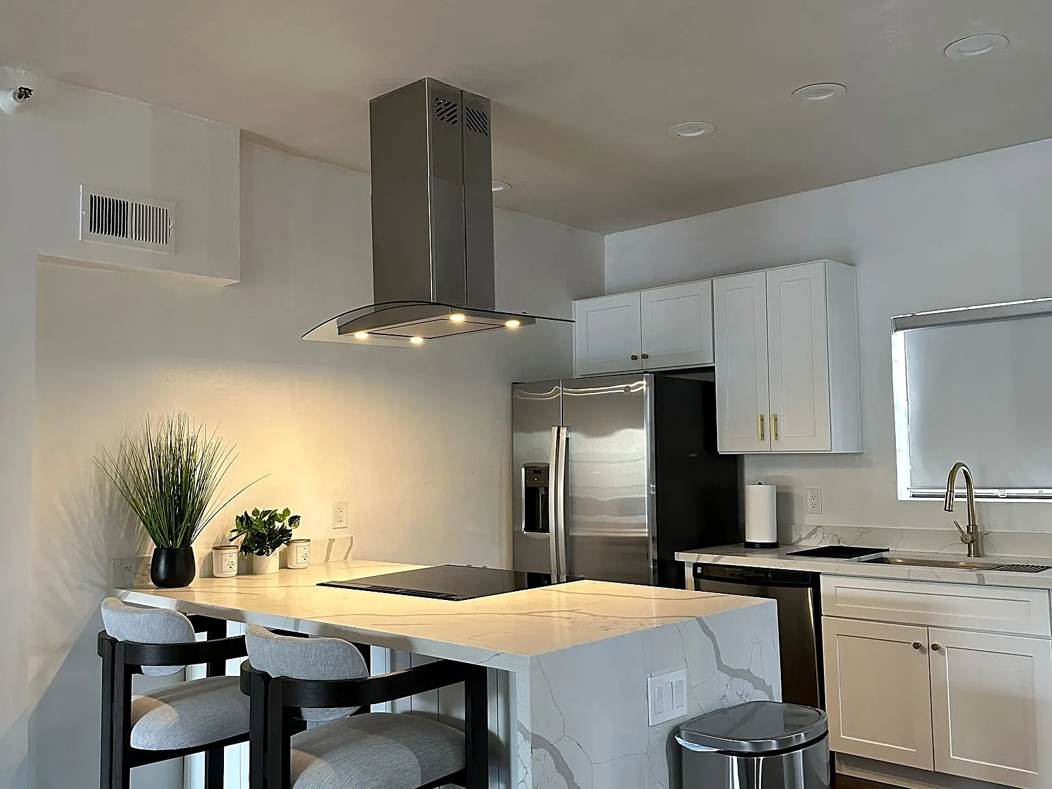 2 bed, 952 sqft, $1,150 — Photo 1