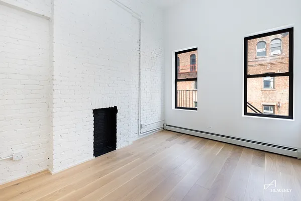 Rented by The Agency | media 10