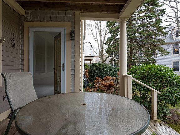 2nd image of 2115 Heatherwood