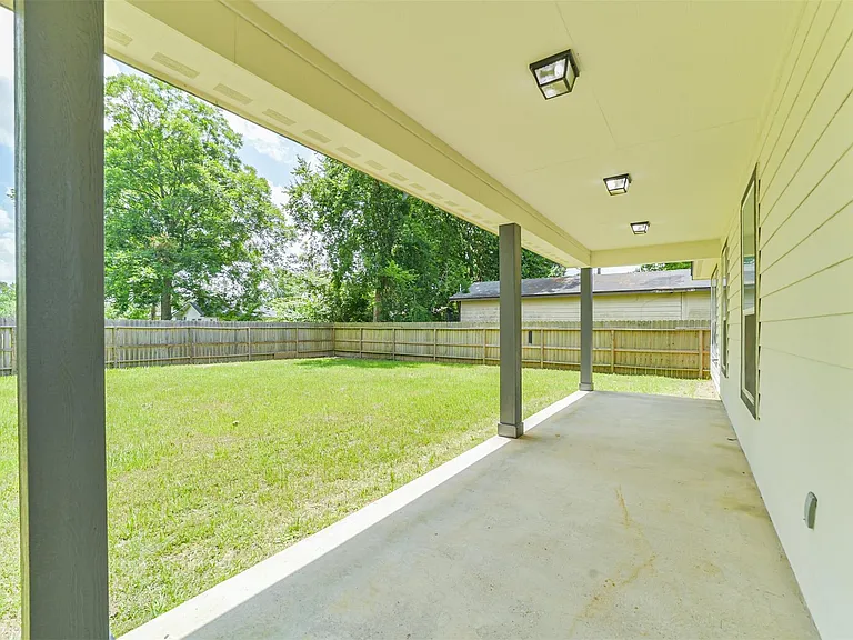 1016 Rachel B Scott St — Photo 3