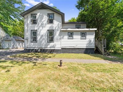 303 E Ellis St, East Syracuse, NY, 13057