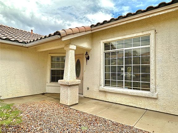 5th image of 1134 Evening Canyon Ave