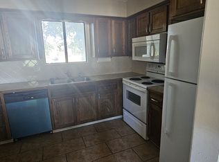 524 Beach St #524, Kansas City, KS 66111