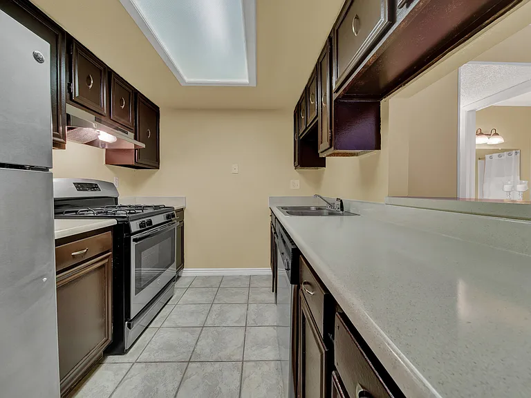 Vista Ventana Apartments — Photo 31
