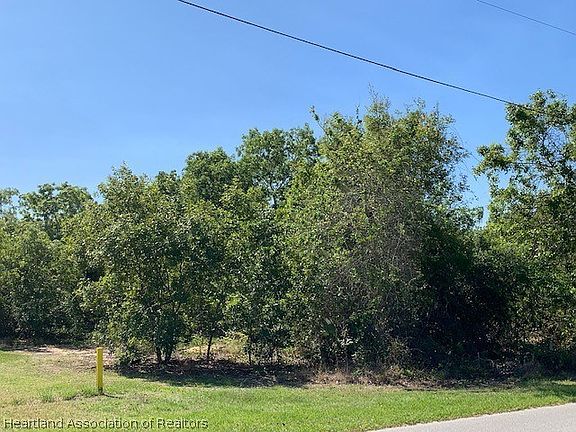 4th image of 6 Lake Henry Dr