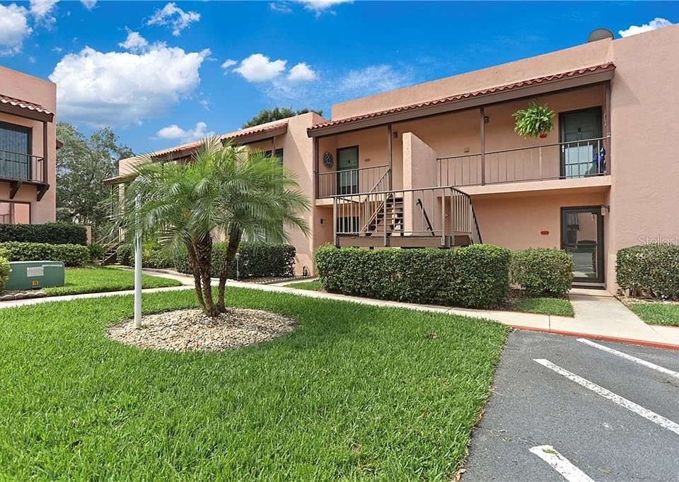 1st image of 105 La Casa #105