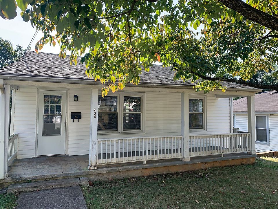 1st image of 704 Mansfield Ave