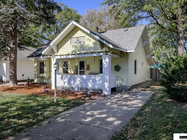6828 Ballard Ave, Lincoln, NE 68507