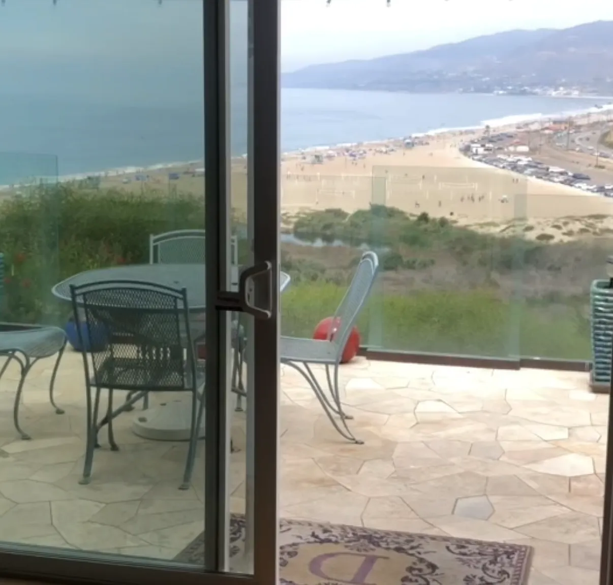 3 bed, 2000 sqft, $12,500 — Photo 3