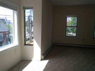 11 Center St APT A, Brunswick, ME 04011