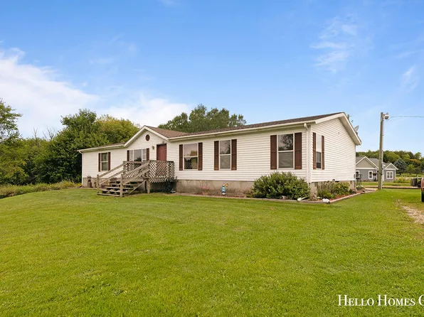 1442 S Marble Rd, Lowell, MI 49331