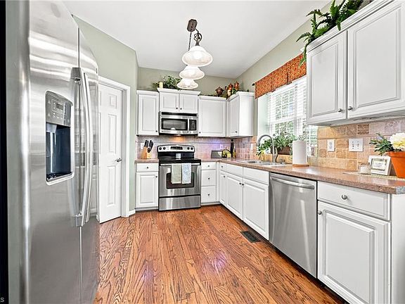5th image of 4020 Maid Marion Ct