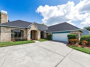 10480 Longwood Dr, Seminole, FL 33777