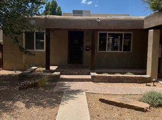 411 Manzano St NE, Albuquerque, NM 87108