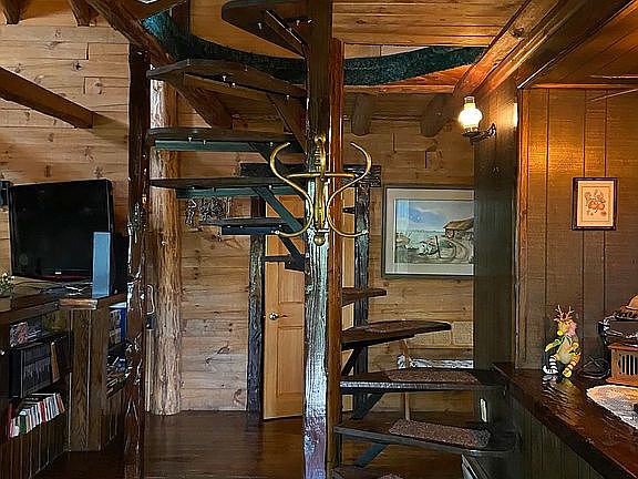 Spiral staircase 