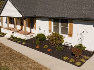 459 Bowling Branch Rd, Cottontown, TN 37048