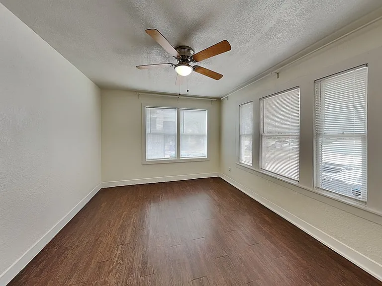 2911 Ryan Ave — Photo 13