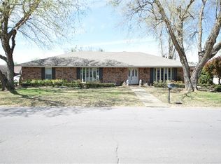 1503 S Fryar Dr, Sallisaw, OK 74955
