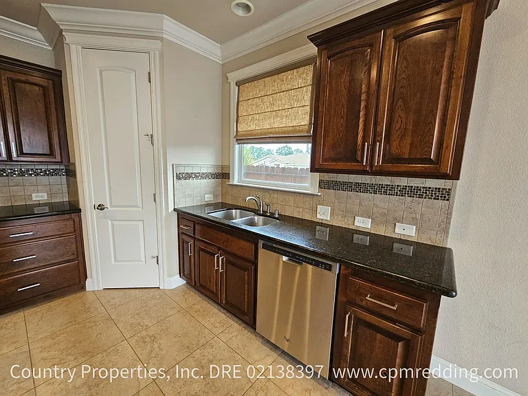 3491 Carlsbad Ln — Photo 12