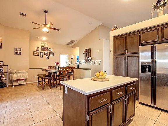3rd image of 2508 Weeping Rock Ave