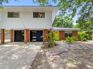 103 Palm Ave, Pass Christian, MS 39571