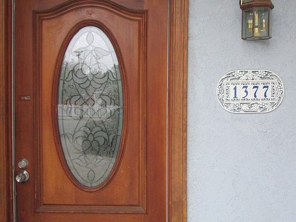 2nd image of 1377 Woodside Dr