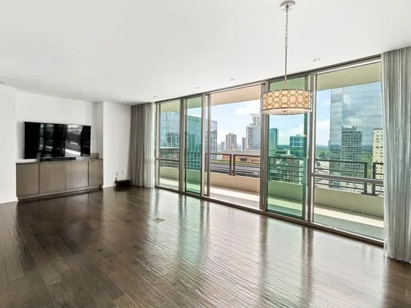 700 Park Regency Pl NE APT 2004, Atlanta, GA 30326