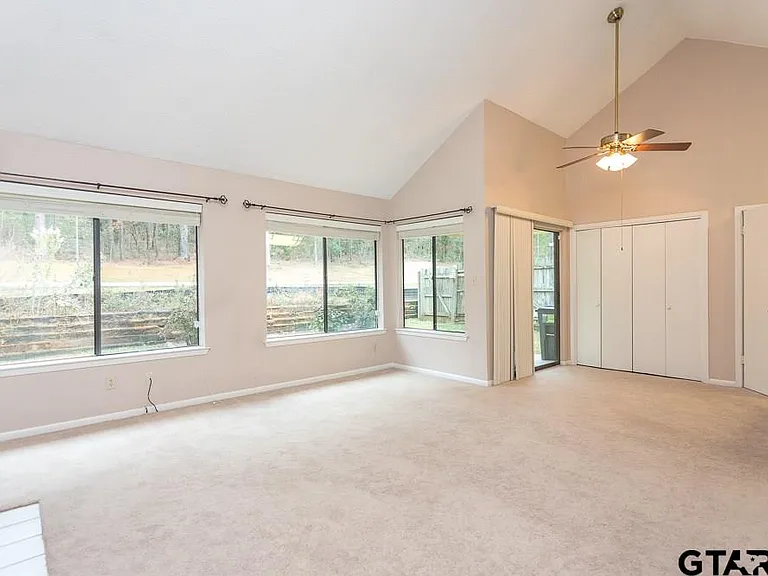 1767 Eaglewood Dr — Photo 2
