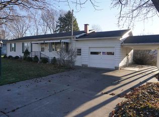 68 Gavin St, Lincoln, IL 62656