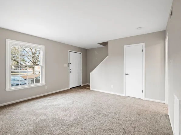 Stratford Square Apartments, 1807 E Church St #401, Martinsville, VA 24112