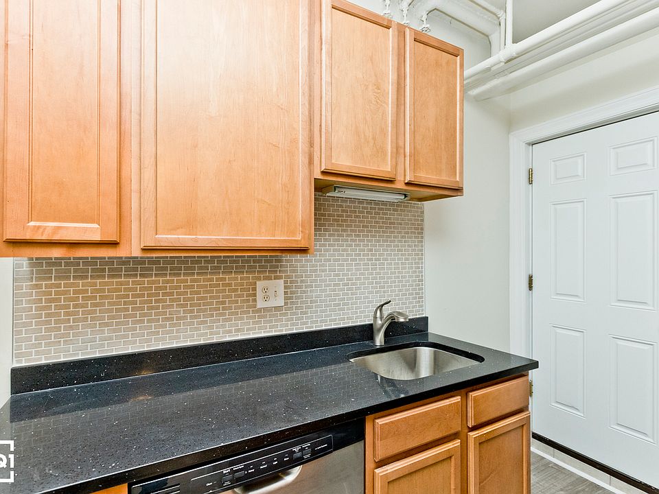1st image of 1249 W Henderson St #1253G
