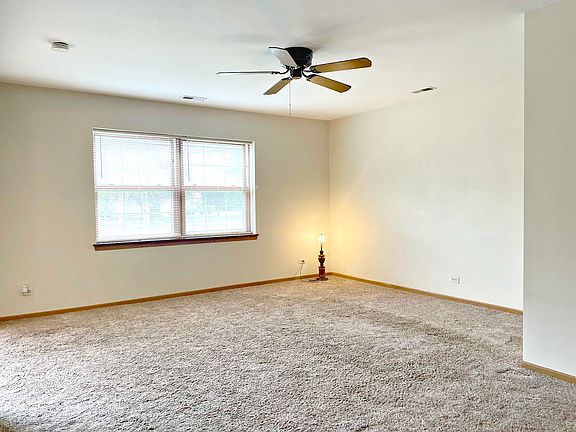 5th image of 1163 Greenwood Cir Unit 1163