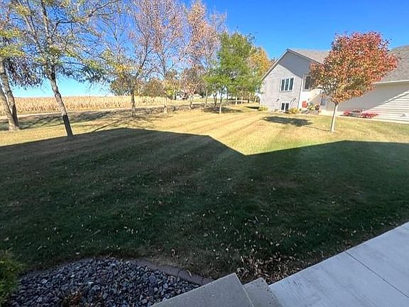 4th image of 1053 Prairie View Dr SW