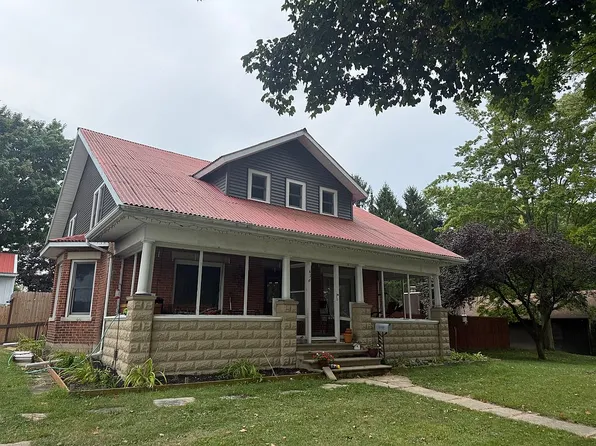 416 E Felicity St, Angola, IN 46703