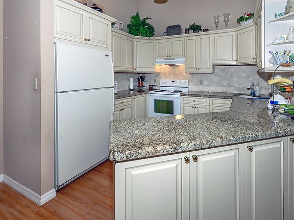 4th image of 6523 Chasewood Dr APT F