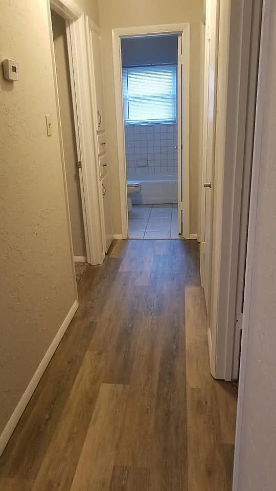 3 bed, 1300 sqft, $1,100 — Photo 4