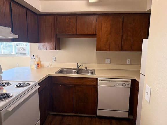 4th image of 7300 NE 16th Ave #403