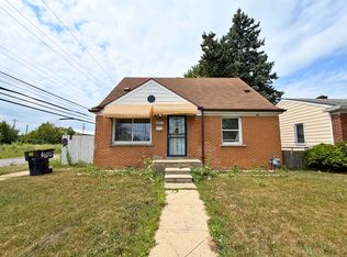 6001 Warwick St, Detroit, MI 48228