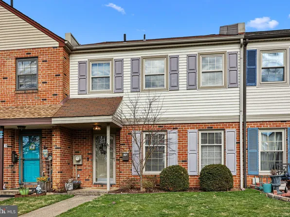 124 Garrison Ct, Langhorne, PA 19047