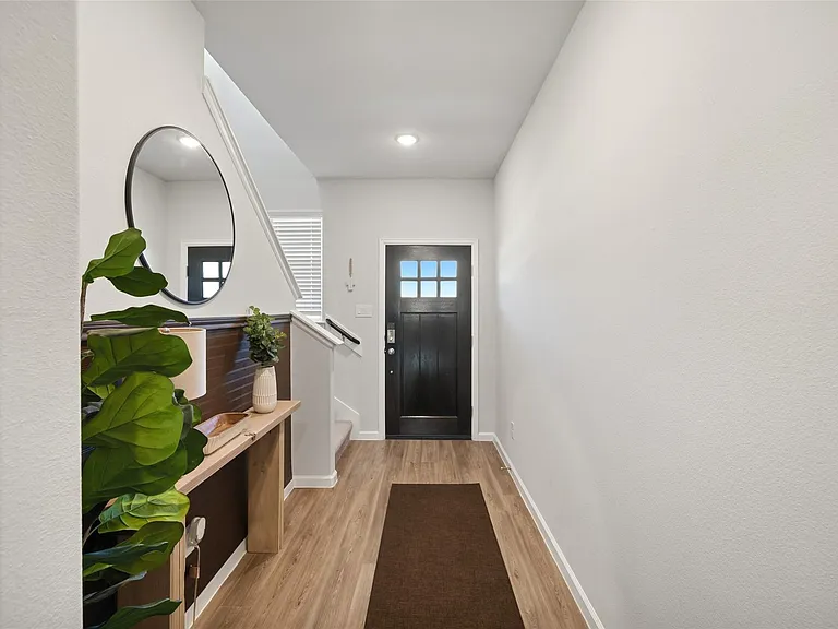 8015 Peppercorn St — Photo 5