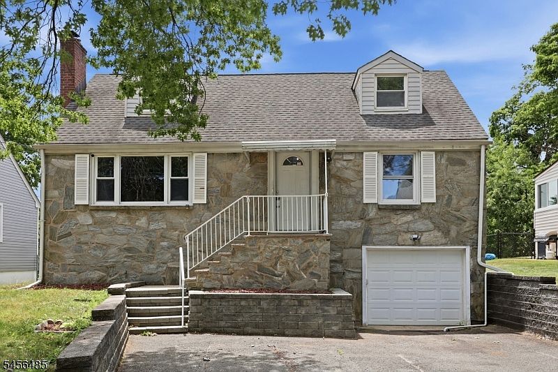 1st image of 20 Sunnyside Rd