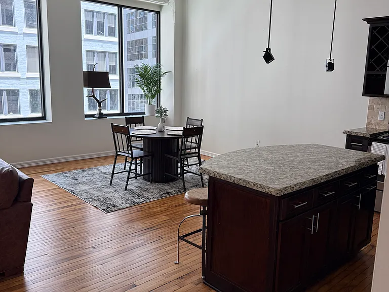 705 Main St #402 — Photo 5