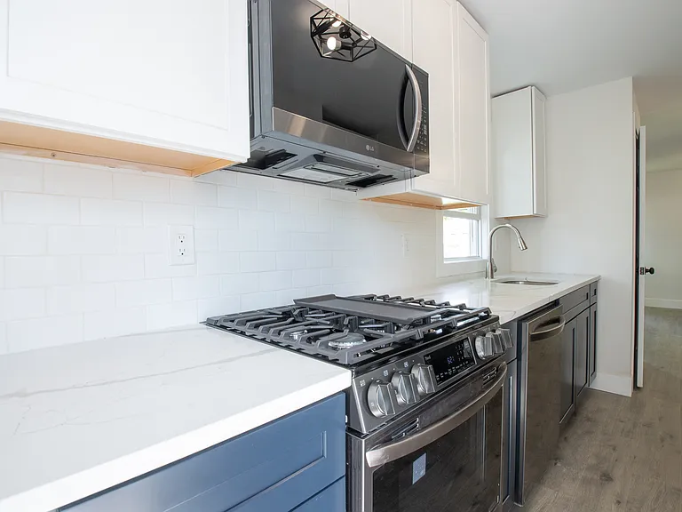 329 Livingston St #1 — Photo 6