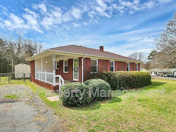3rd image of 243 Eden Cir