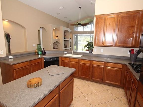 4th image of 10723 Banfield Dr